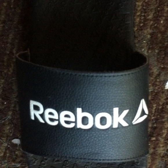 Slip on sandals - Picture 1 of 3